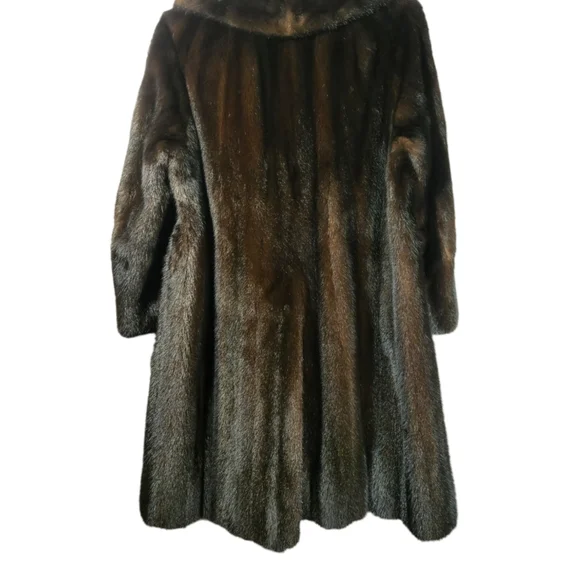 Dicker and Dicker Authentic Mink Fur Coat in Dark Brown Bev. Hills New York